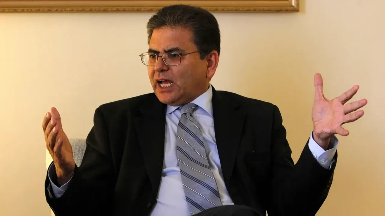 سفر نماینده ویژه پاکستان در امور افغانستان به کابل