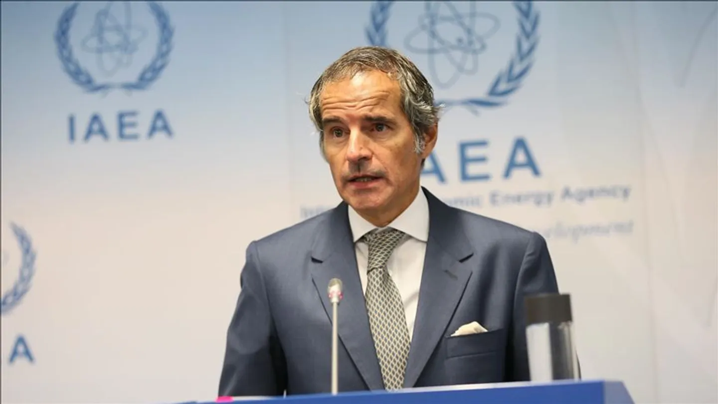 Drejtori i përgjithshëm i IAEA takohet me ministrin e jashtëm iranian në Teheran