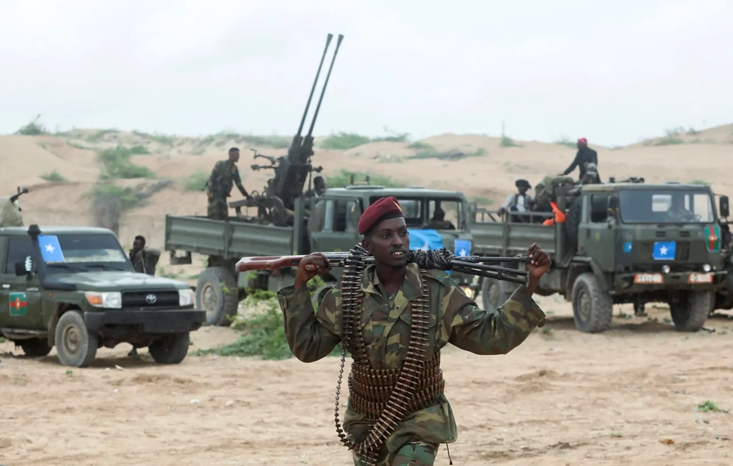 Somalia-US launch deadly air strikes in battle to recapture key town