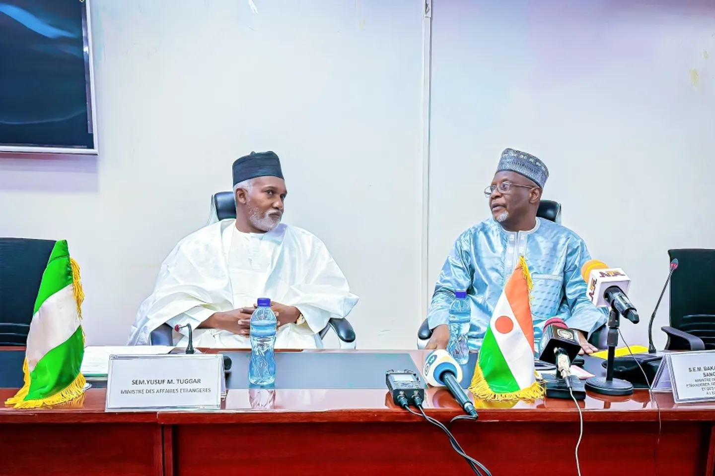 Abu biyar da ministocin harkokin wajen Nijeriya da Nijar suka tattauna a kai