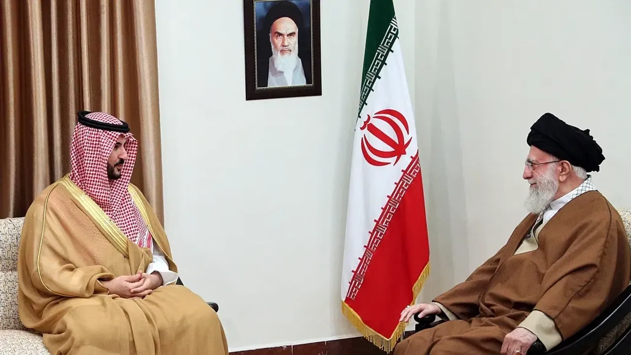 وزیر دفاع عربستان: پیام ملک سلمان را به رهبر و رئیس‌جمهور ایران منتقل کردم