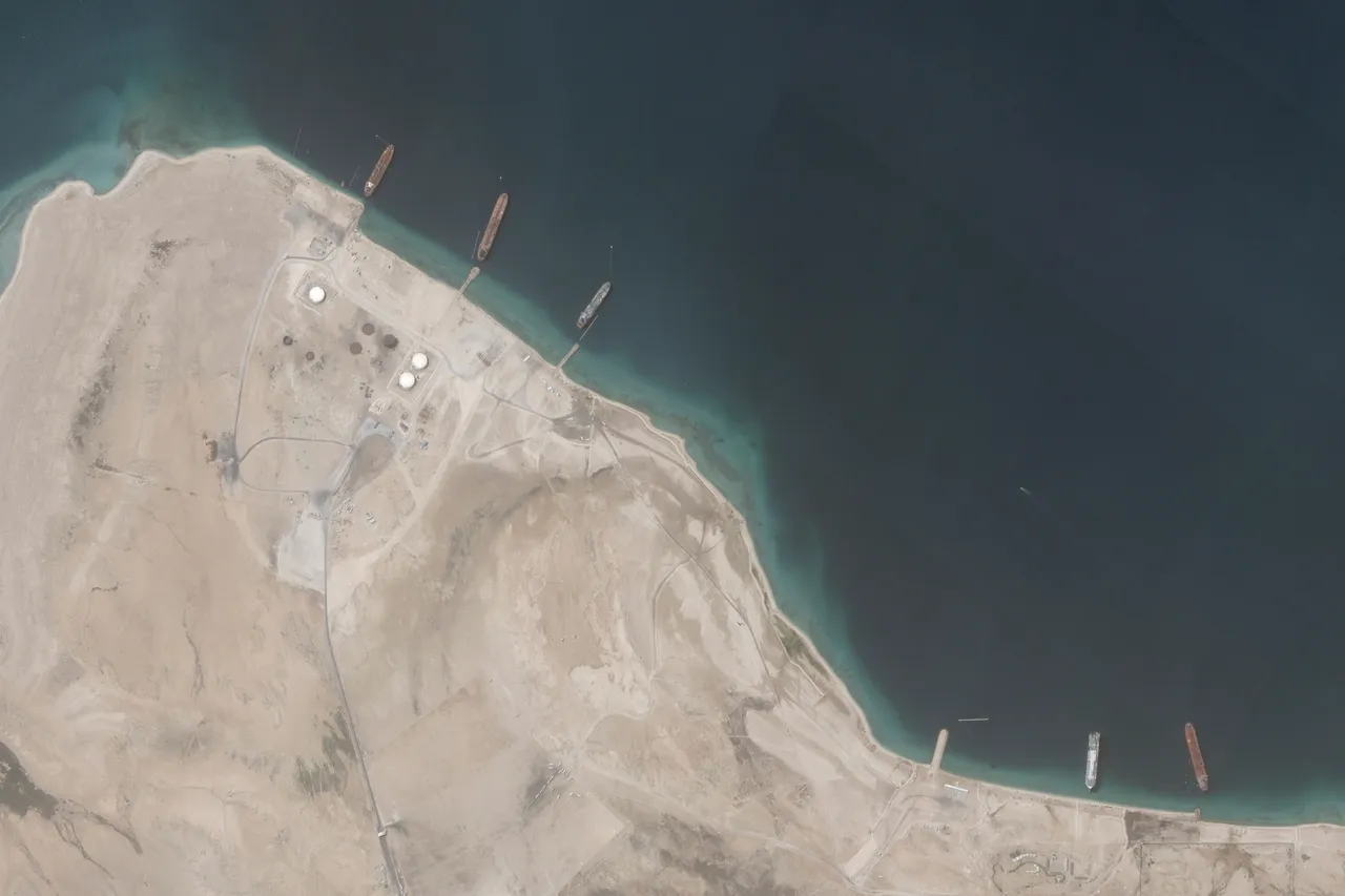 حضور نفت‌کش تحت مدیریت یک شرکت ترک در محل حمله نیروی‌های آمریکا به بندر نفتی رأس عیسی