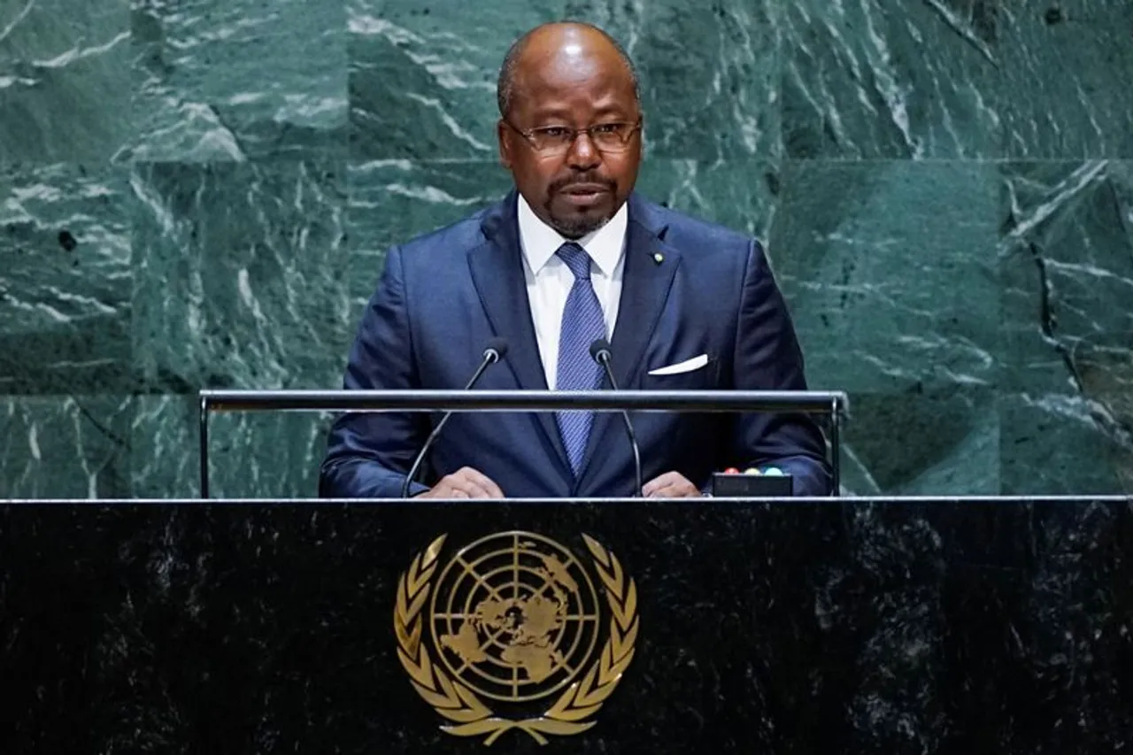 L'ancien Premier ministre gabonais Bilie-By-Nze arrêté dans une affaire de dette