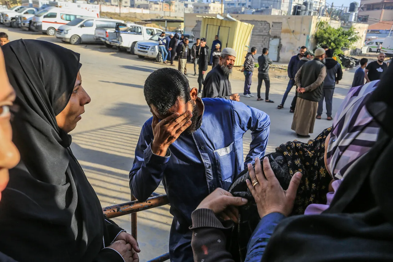 Netanyahu insiste en seguir el asedio en Gaza mientras ataques matan a 50 palestinos en un solo día