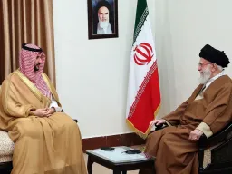 Ministro da Defesa da Arábia Saudita, Khalid bin Salman, visita Teerão