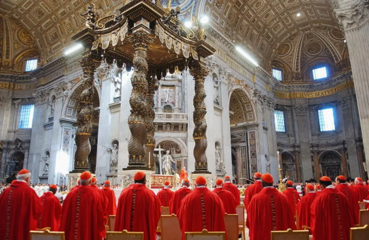 ¿Cómo se elige a un nuevo papa y qué pasa ahora? Del funeral de Francisco al cónclave