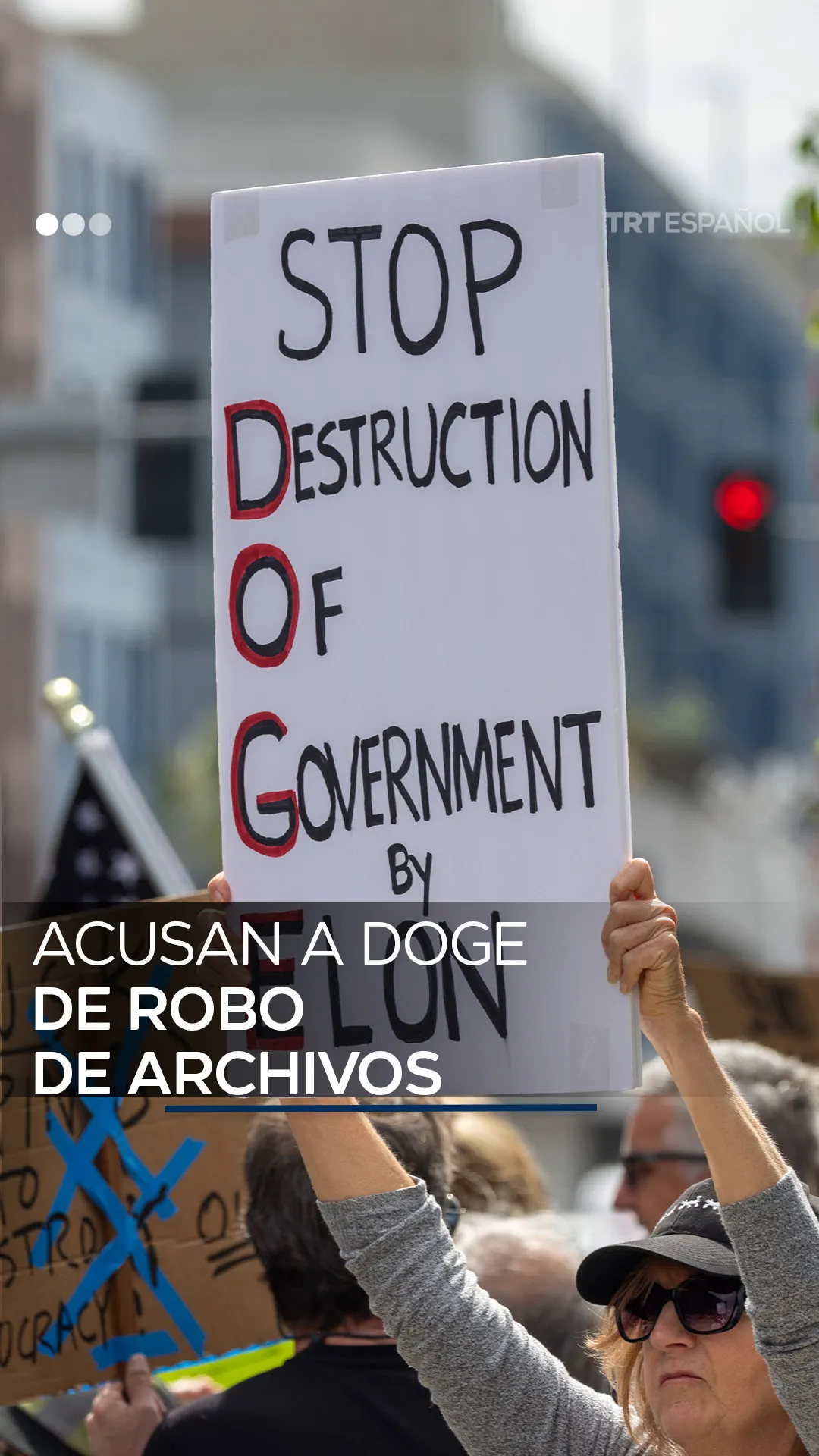 Acusan a DOGE de robo de archivos