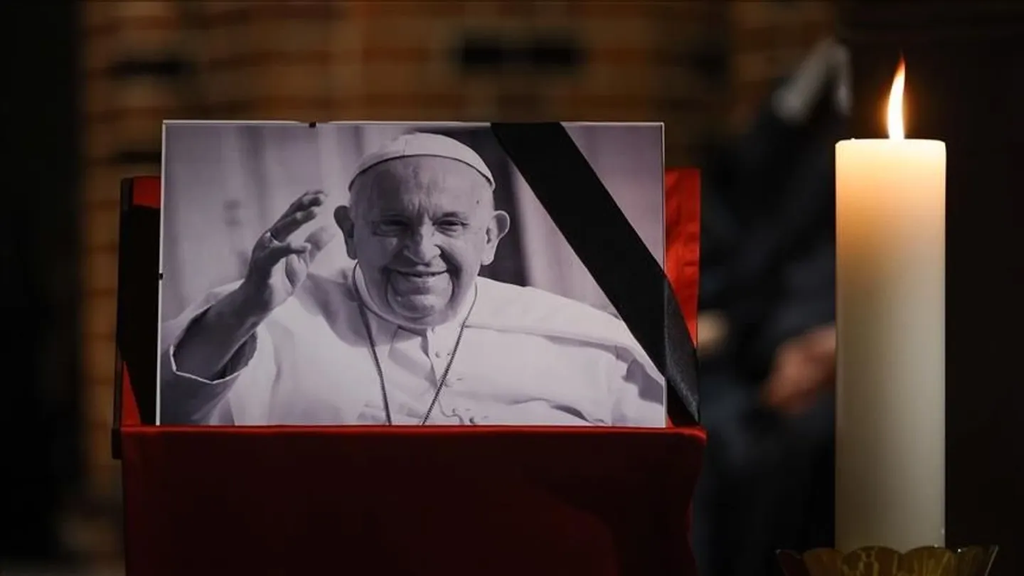 Kardinalët do të takohen për të diskutuar përgatitjet e varrimit të Papa Françeskut