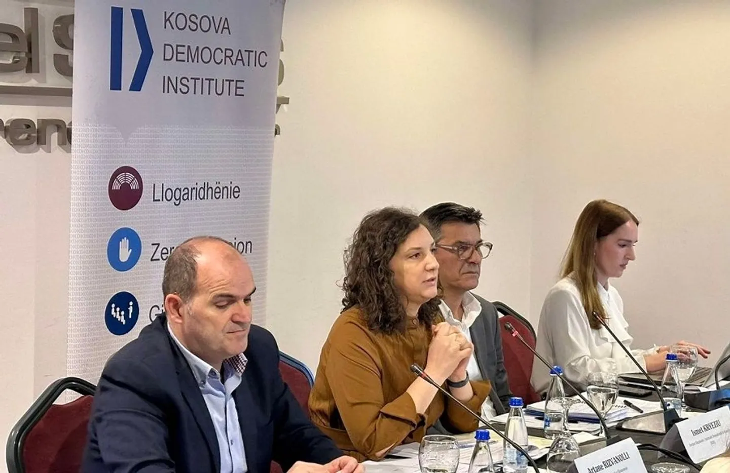 "Kosova ofron vetëm 10 për qind shërbime publike online"