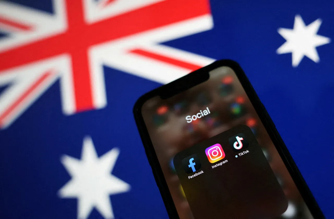 Australia seeks to tax tech giants unless they pay news outlets for content