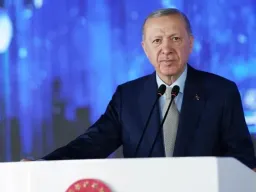 Erdogan: "A Türkiye está agora entre os 11 países que fabricam os seus próprios satélites"