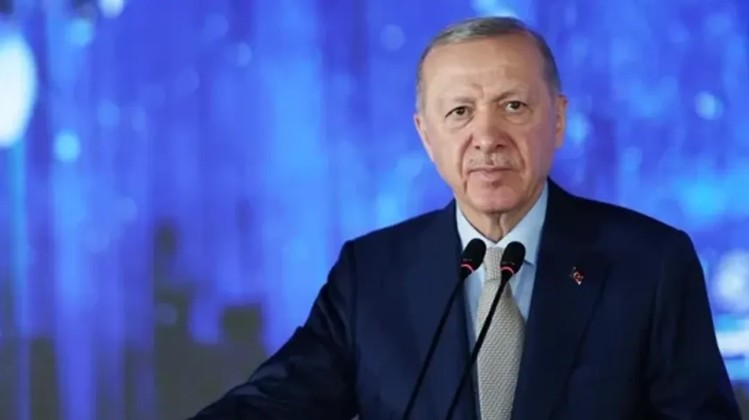 Erdogan: "A Türkiye está agora entre os 11 países que fabricam os seus próprios satélites"