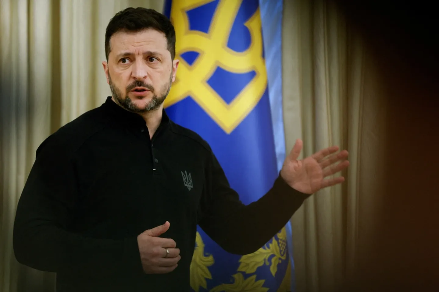 Zelensky: Ukraina nuk do të lejojë dorëzimin e territoreve të saj sovrane Rusisë