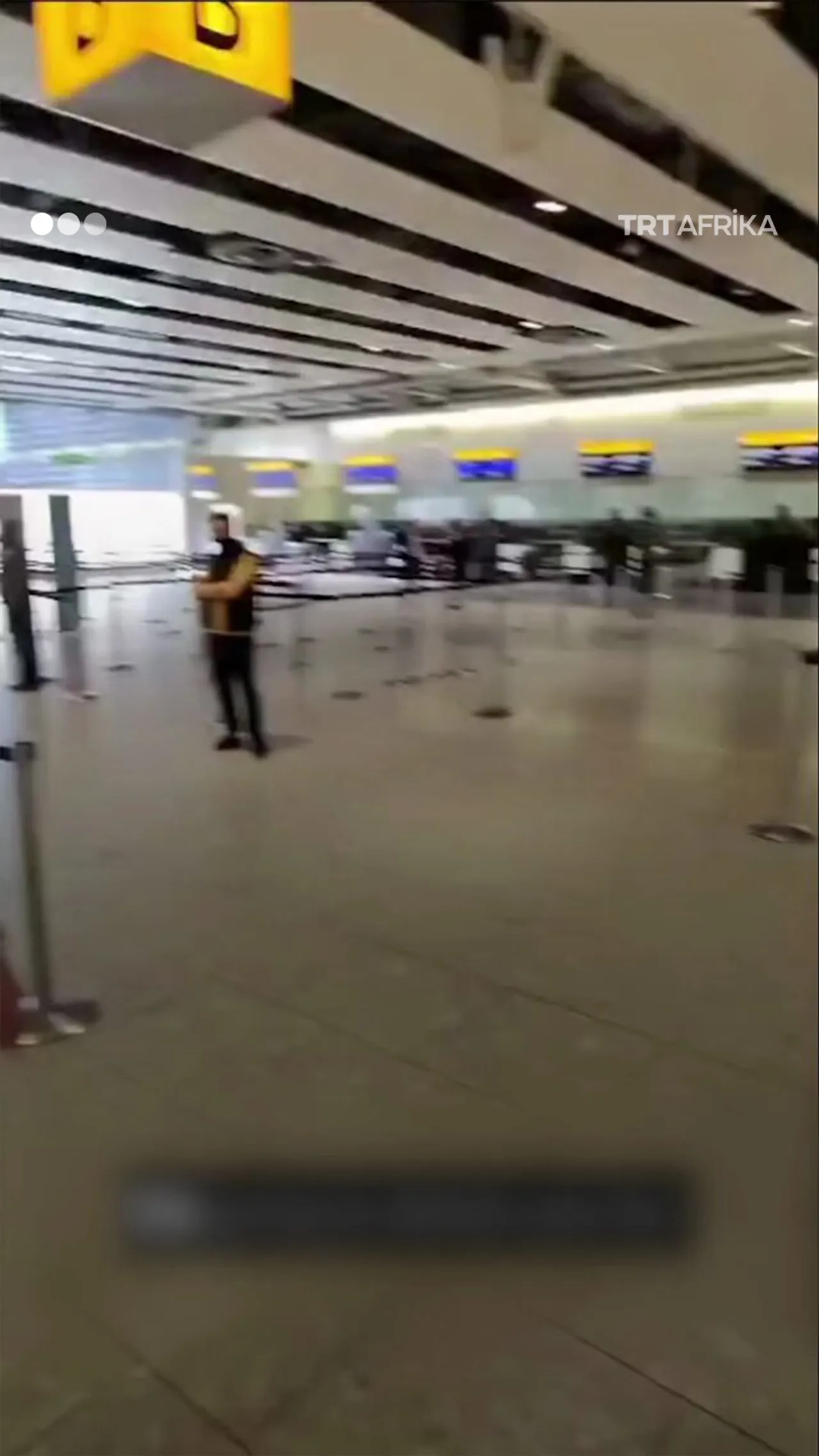An kama wani mutum a filin jirgin saman Birtaniya kan hoton Falasdinu
