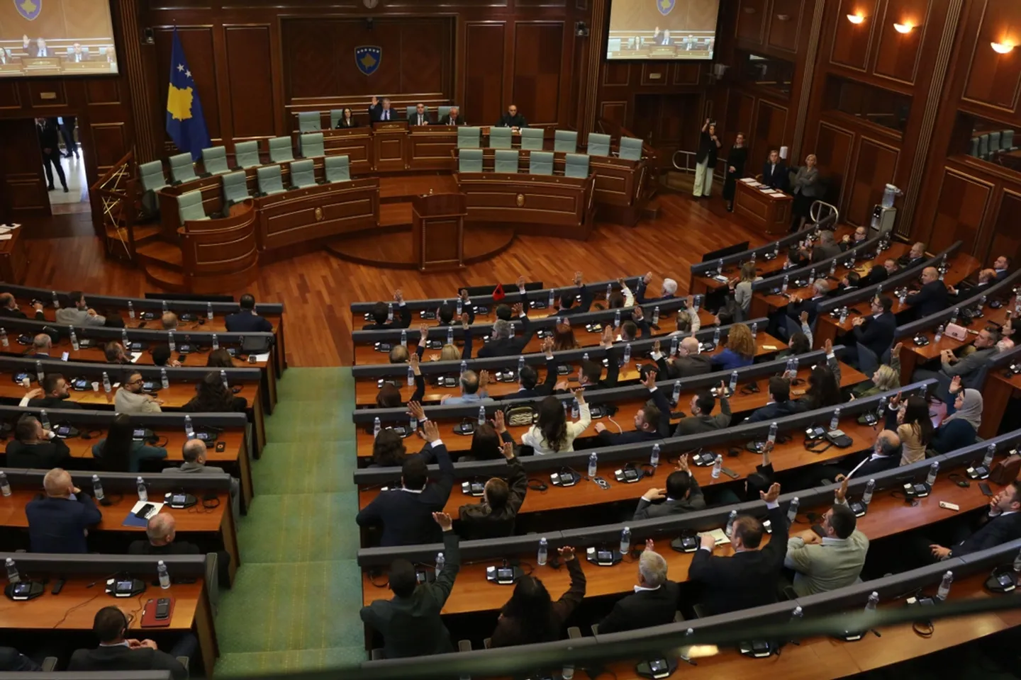 Sjednica Skupštine Kosova odgođena za petak, Haxhiu ponovno nije izabrana za predsjednicu