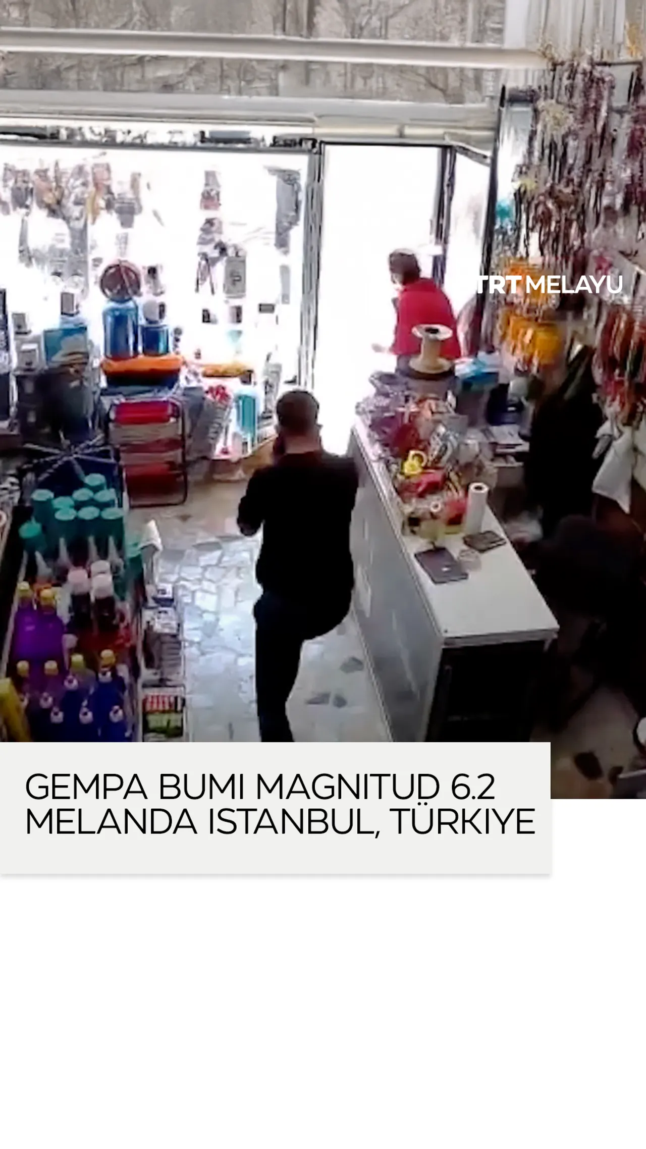 Gempa bumi 6.2 magnitud gegar Istanbul