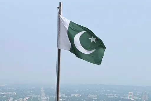 در حملات تروریستی بر پولیس پاکستان پنج تن کشته شده و هشت افسر زخمی شد