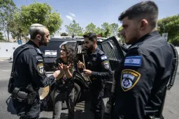 Protestë në Kuds kundër ofensivës izraelite në Gaza