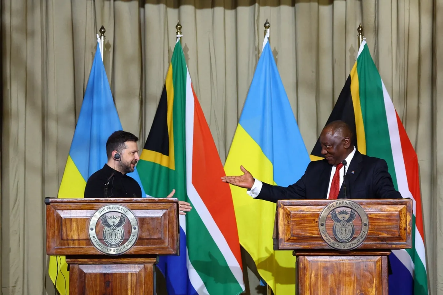 South African president urges Russia, Ukraine to reach 'comprehensive ceasefire'