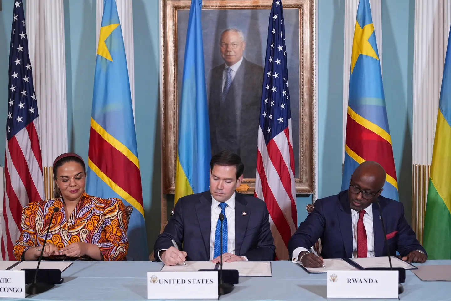 كونگو دېموكراتىك جۇمھۇرىيىتى بىلەن رىۋاندا ئامېرىكانىڭ ۋاسىتىچىلىكىدە تىنچلىق كېلىشىمى ھاسىل قىلدى