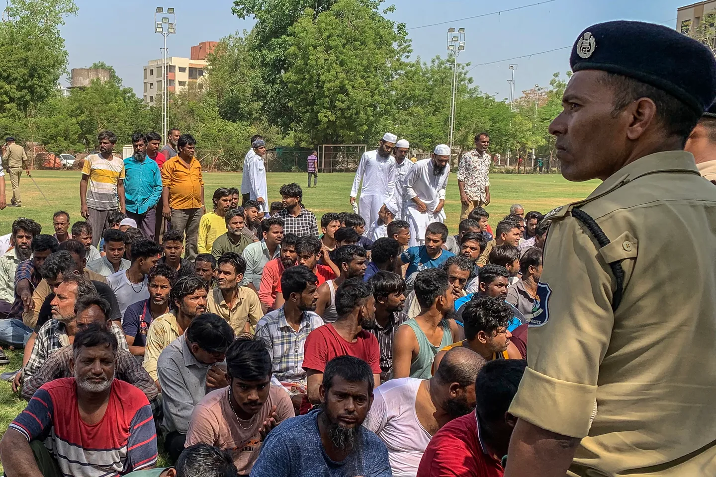 India detains over 1,000 irregular Bangladeshi immigrants in Gujarat crackdown