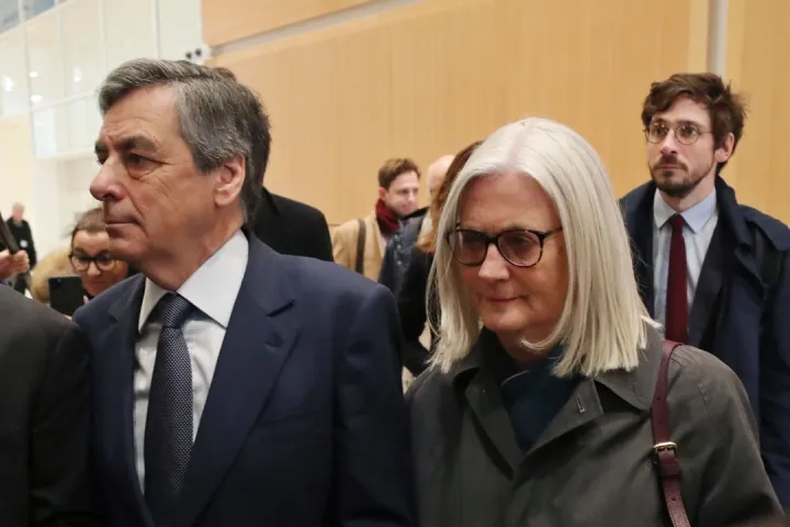 France: l'ex-Premier ministre François Fillon au coeur d'un troisième procès
