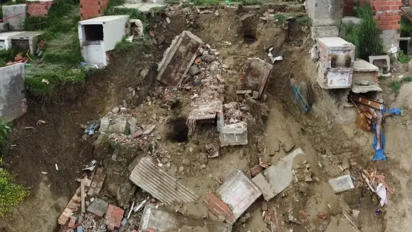 Algeria landslide kills four people, injures 13 others