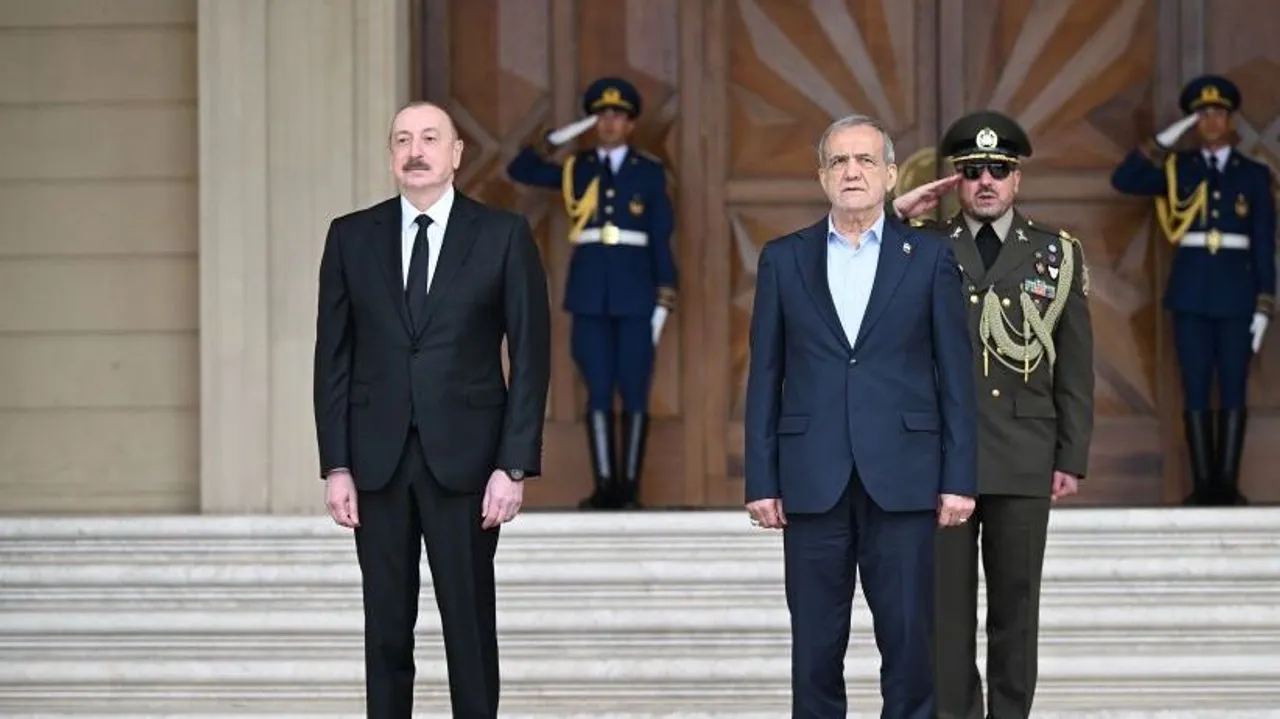 پزشکیان به جمهوری آذربایجان سفر کرد