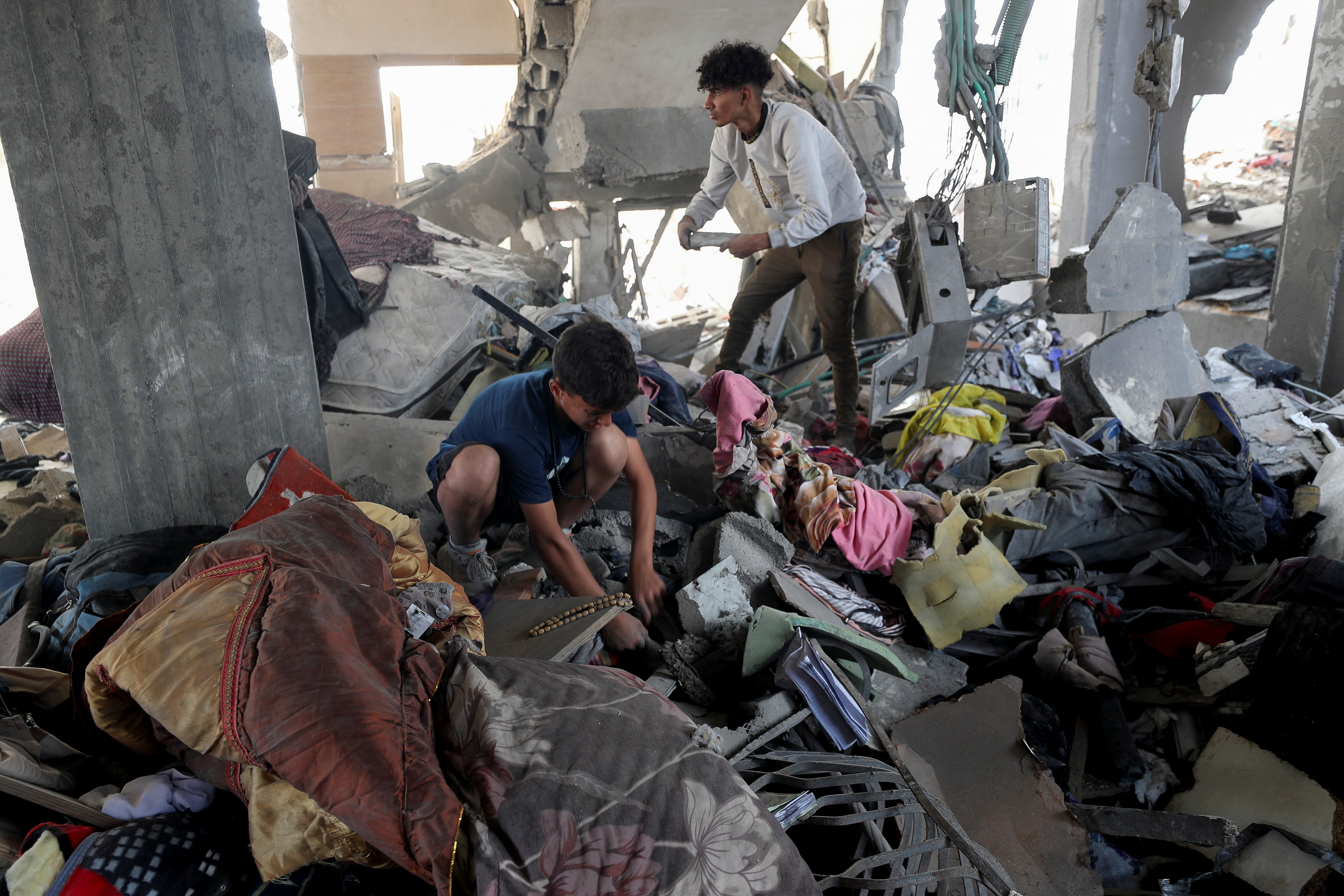 Israel prepares to expand Gaza assault