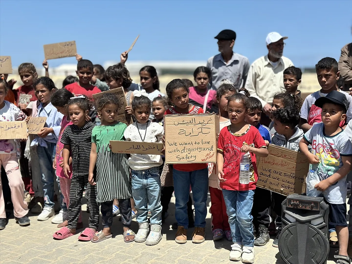 FN-chefen fördömer Israels blockad av Gaza och varnar att humanitärt bistånd är "icke-förhandlingsbart"