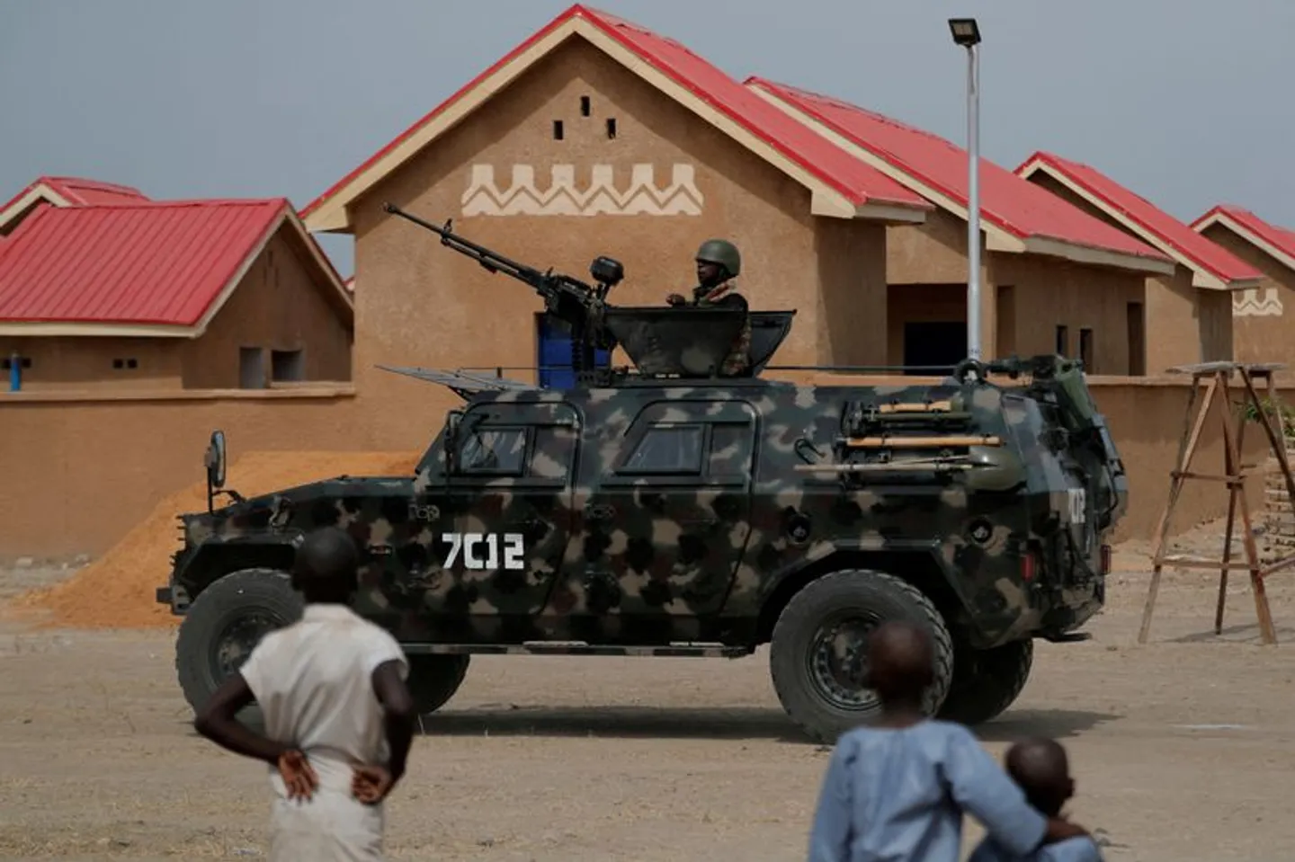 Explosion erupts at Nigerian arms depot during 'extreme heat'