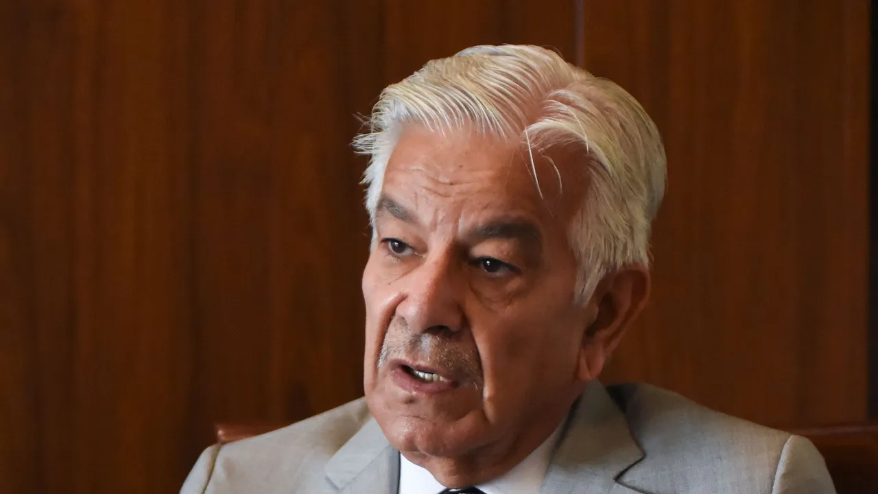 وزیر دفاع پاکستان: احتمال حمله نظامی هند قریب‌الوقوع است