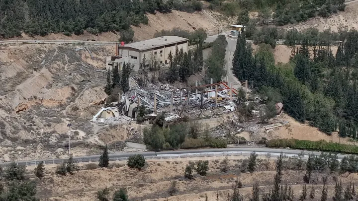 New Israeli air strikes pummel Damascus countryside