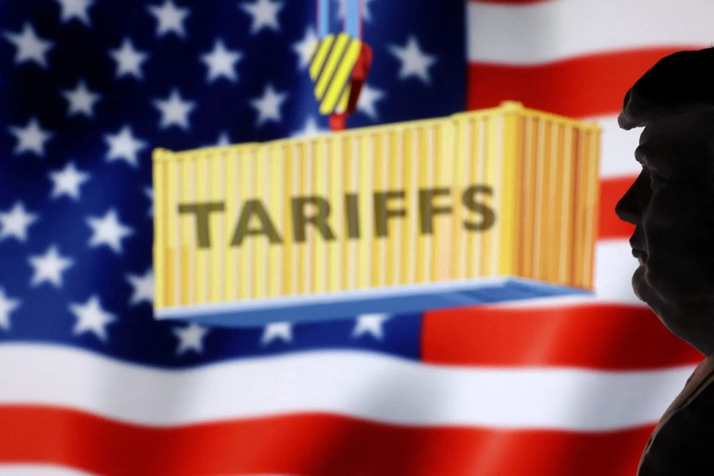 US senators push bill to limit Trump's tariff powers
