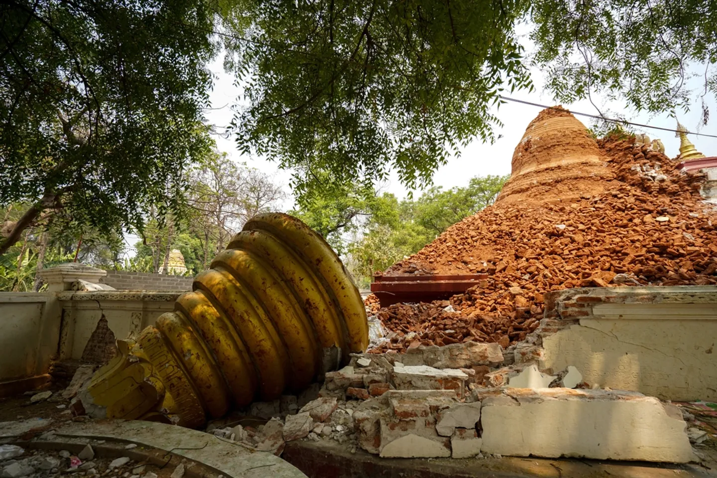Gempa bumi menghancurkan situs bersejarah Myanmar