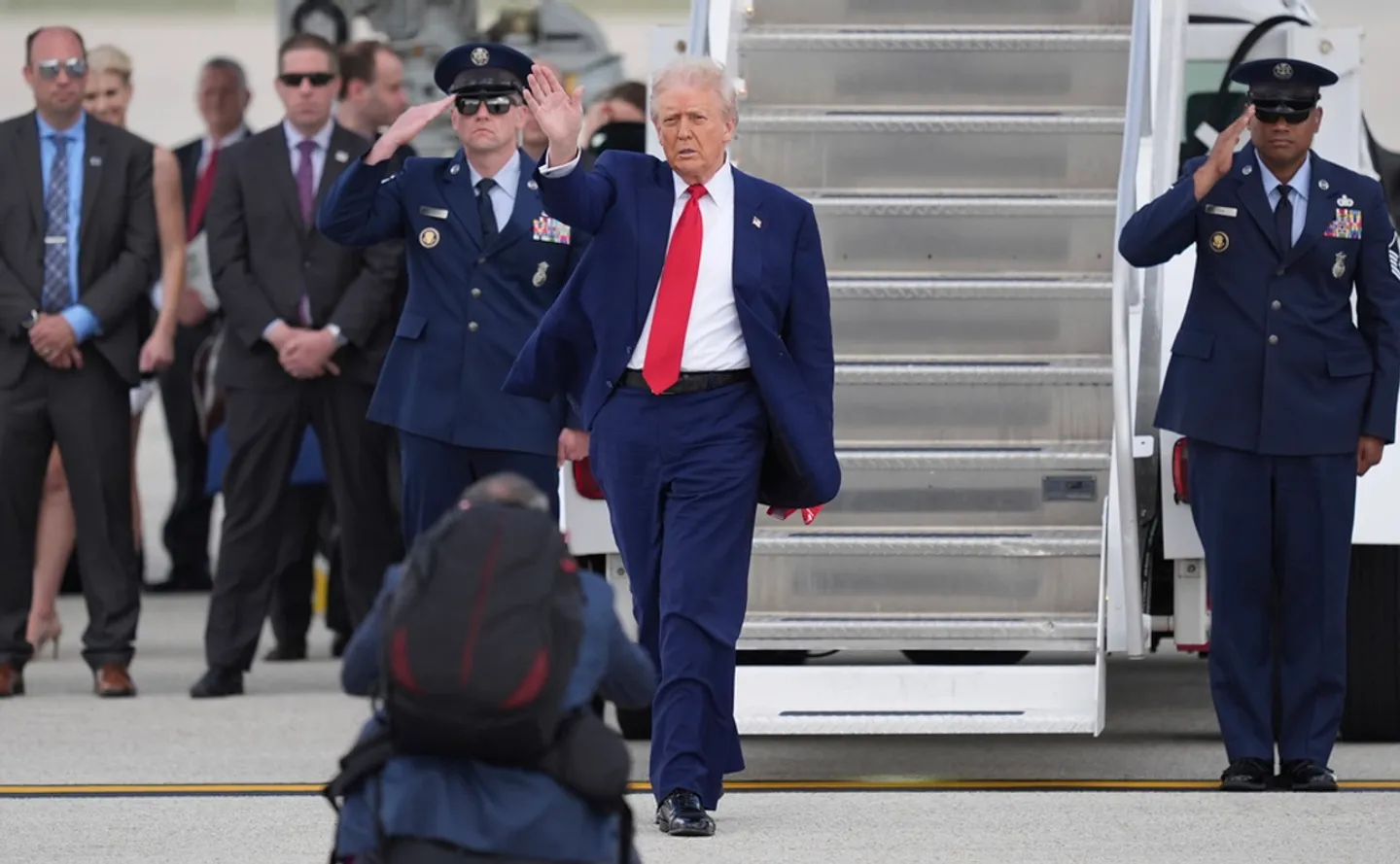 Trump says he wants 'direct talks' with Iran on nuclear deal