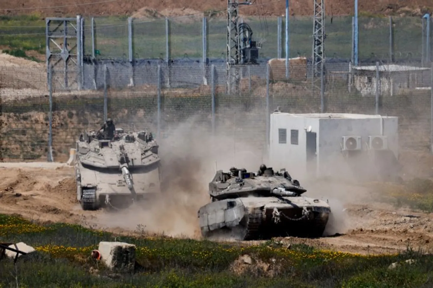 Gaza: l'armée israélienne lance une énième offensive terrestre