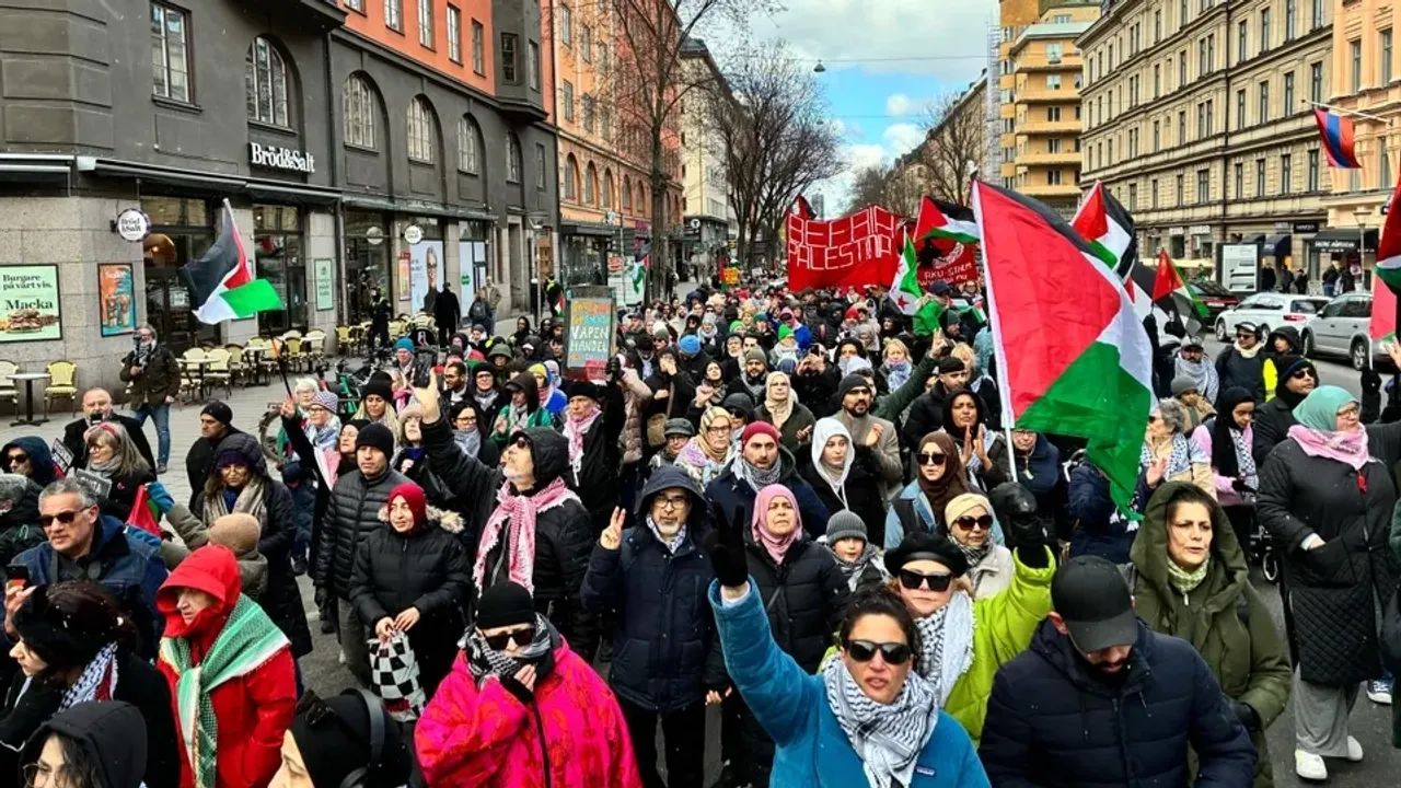 تظاهرات فعالان سوئدی در اعتراض به طرح آوارهسازی اجباری فلسطینیان در غزه