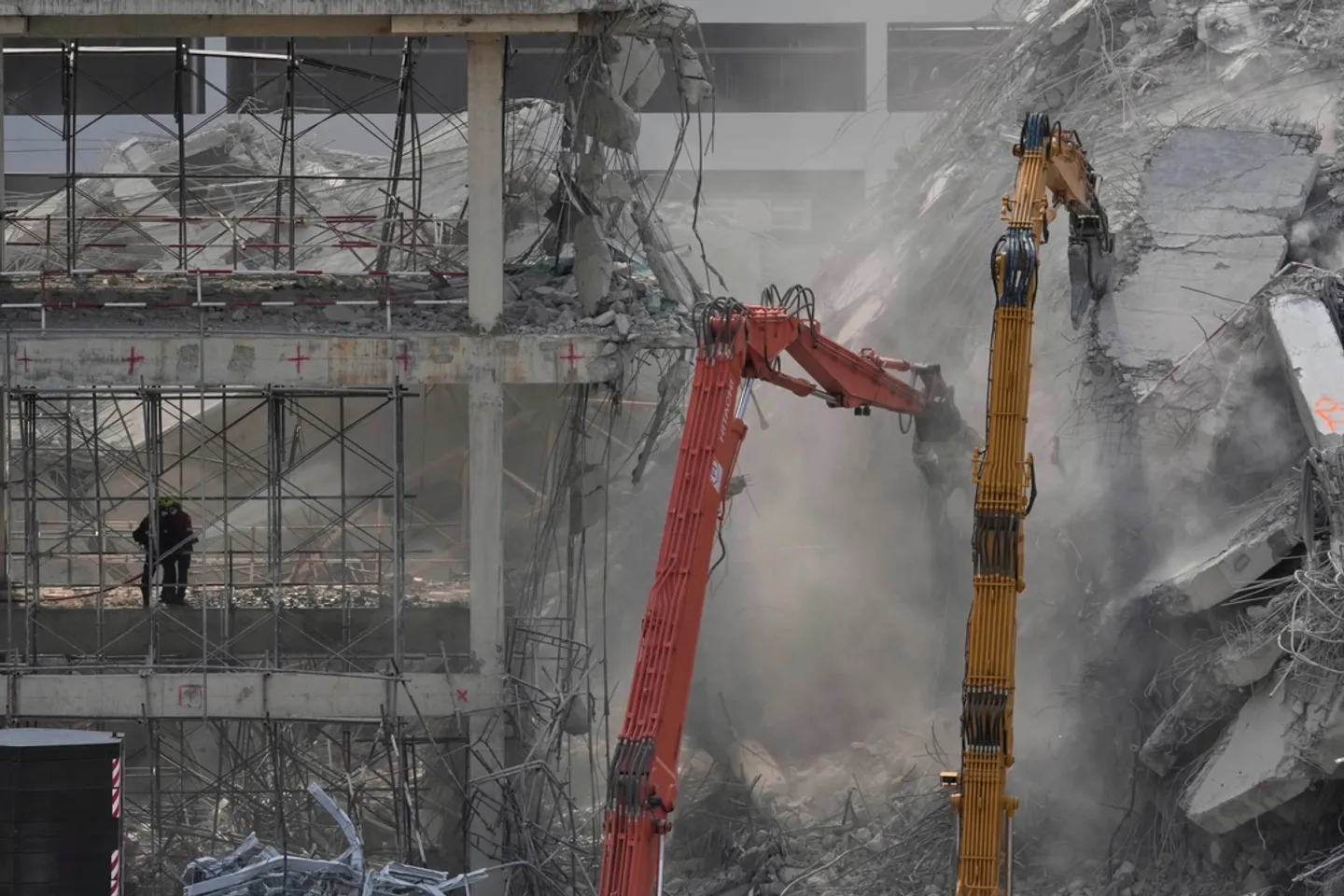 'Fear and anxiety': Bangkok residents seek quake-proof homes