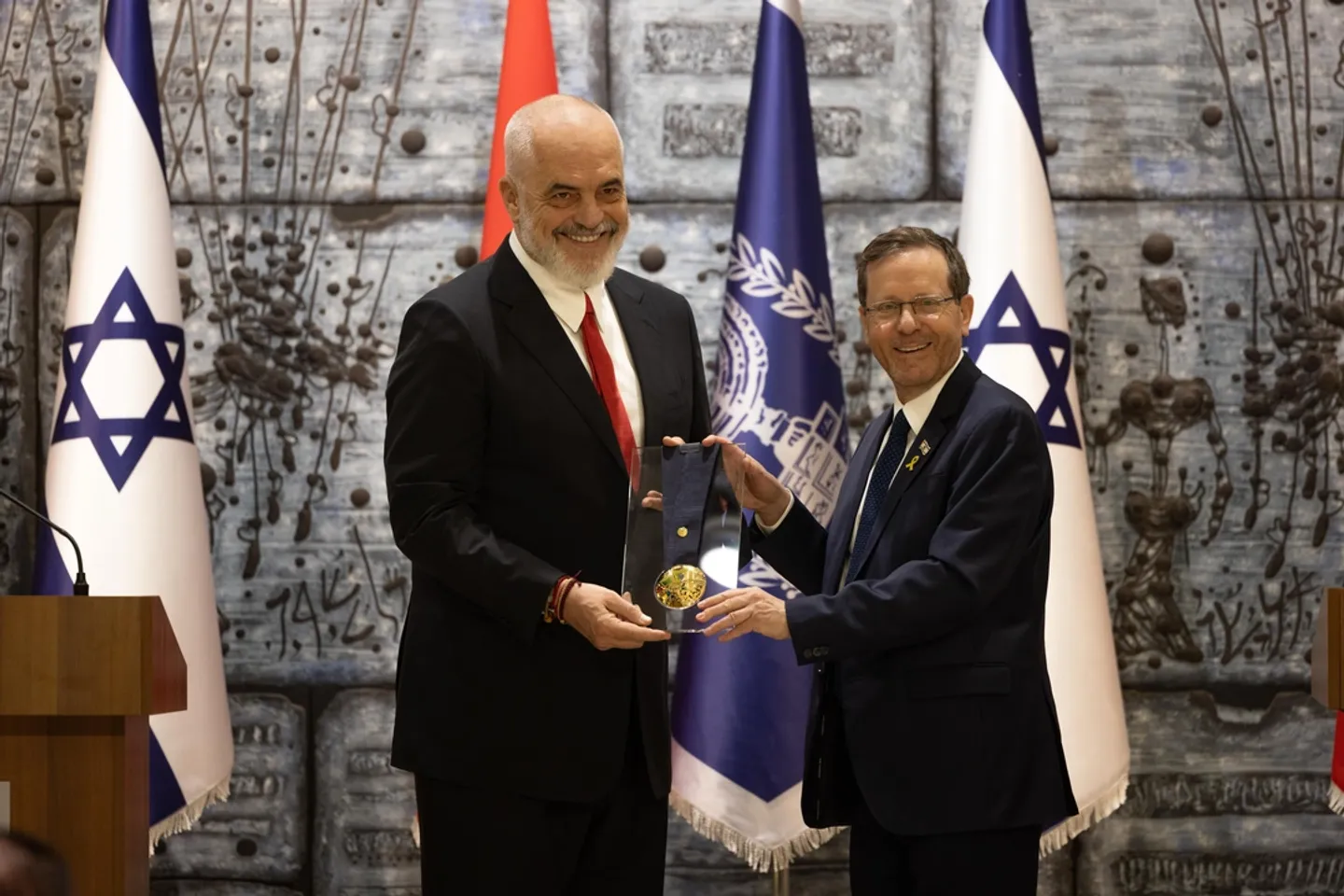 Albanski premijer Edi Rama odlikovan Izraelskom predsjedničkom medaljom časti