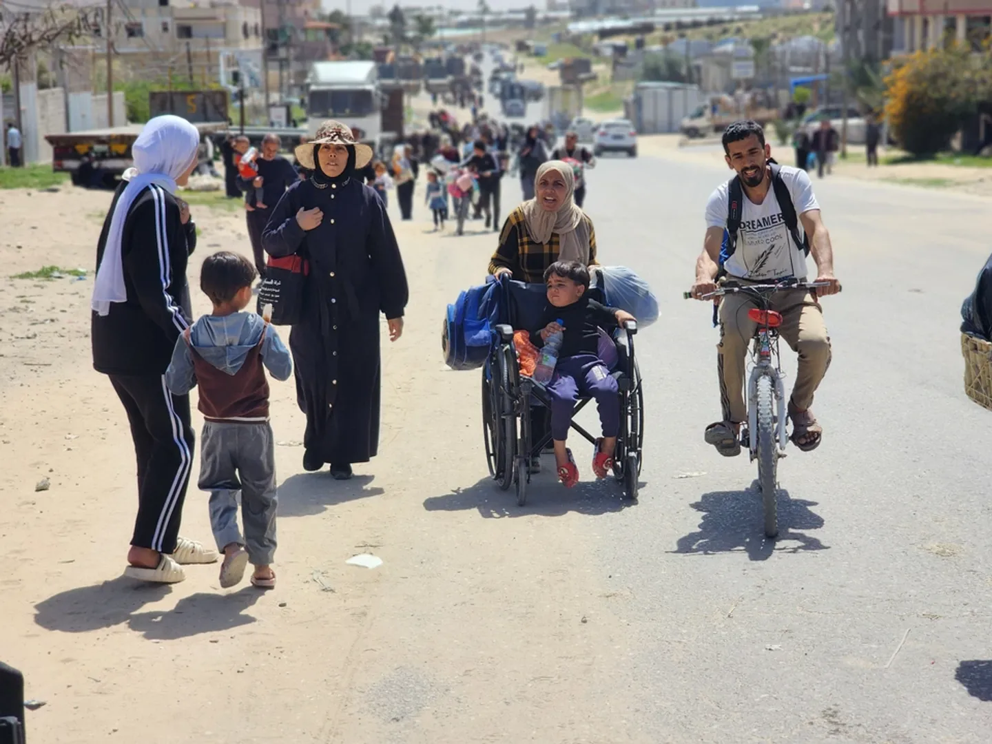 Israel seizes more Palestinian land, cuts ties to two Gaza neighbourhoods: military