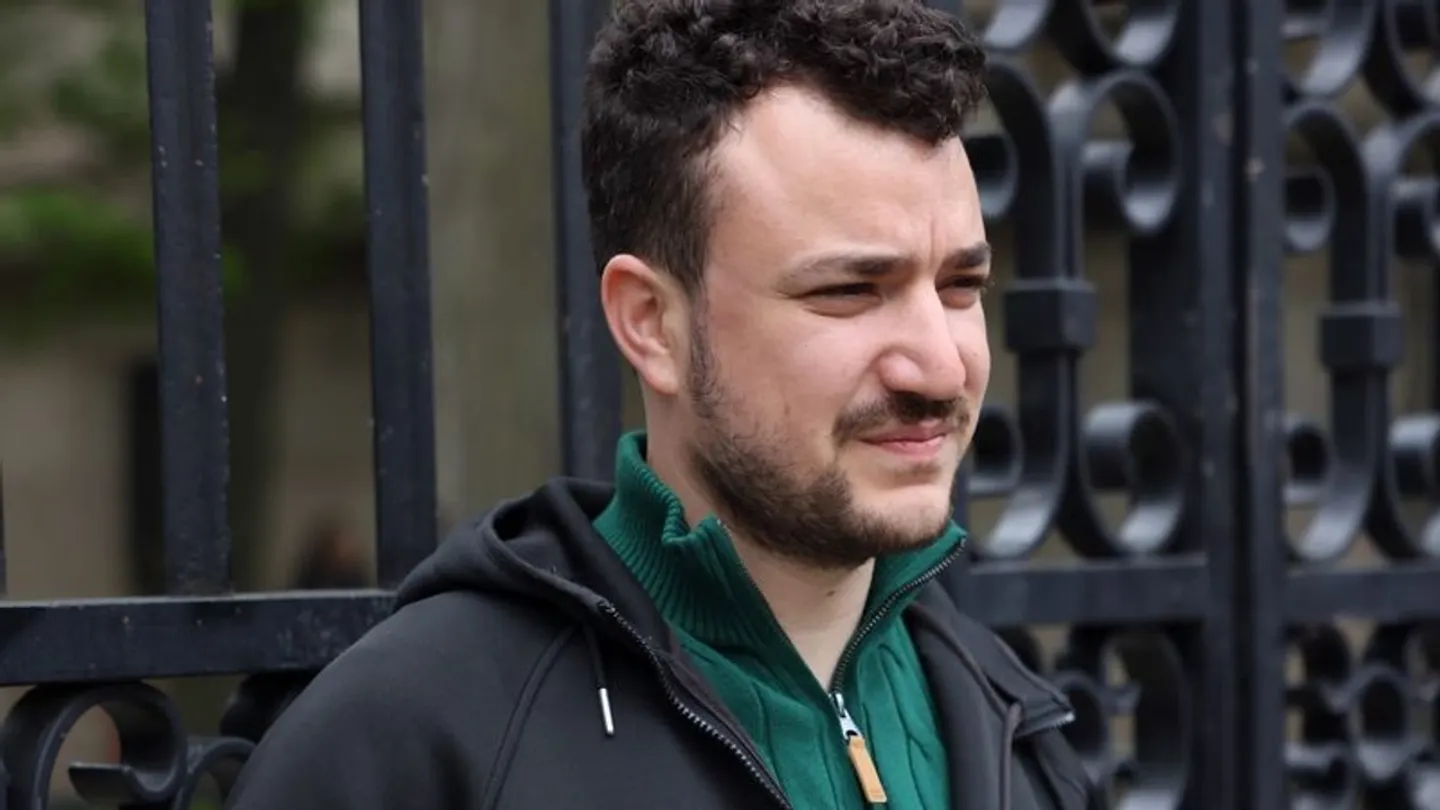 Immigration judge gives US government one day to show evidence for deporting Mahmoud Khalil