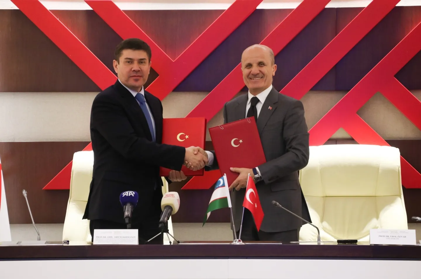 თურქეთმა და უზბეკეთმა საერთაშორისო თურქულ სახელმწიფოთა უნივერსიტეტი დააფუძნეს