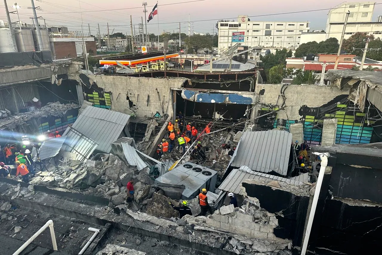 Roof collapse at Dominican Republic nightclub leaves dozens dead