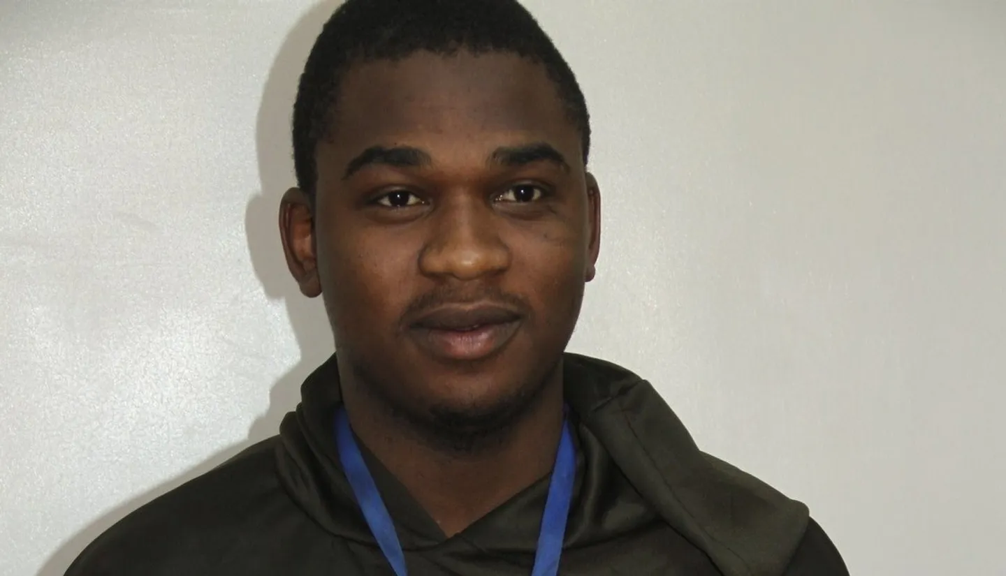 Naira abuse: Nigerian groom jailed for spraying currency notes at own wedding