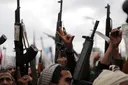 قيادي حوثي يتوعد إسرائيل بردّ "كبير وشامل" إذا واصلت تصعيدها في لبنان