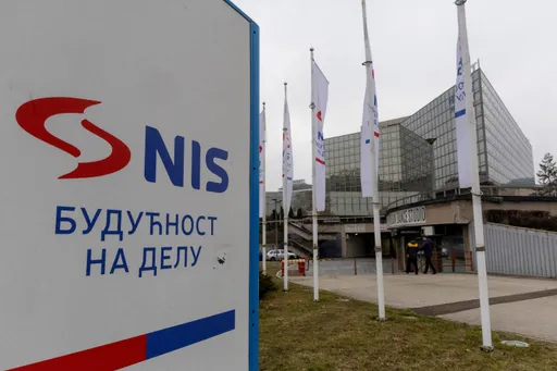 Vučić s ruskim ambasadorom: Razmotrili smo situaciju u vezi s NIS-om