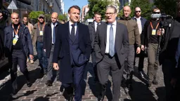 Макрон: армия Украины — первая линия, войска союзников — вторая