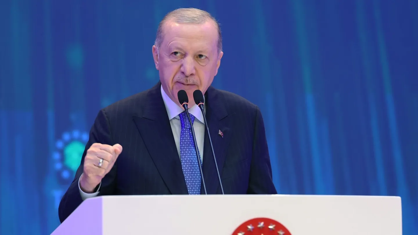 Ärdoğan yaña Papanı qotladı