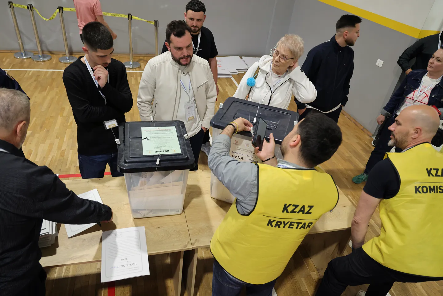 KQZ Shqipëri: Pjesëmarrja në zgjedhje 42,75% deri në orën 19:00, kryeson Dibra dhe Tirana